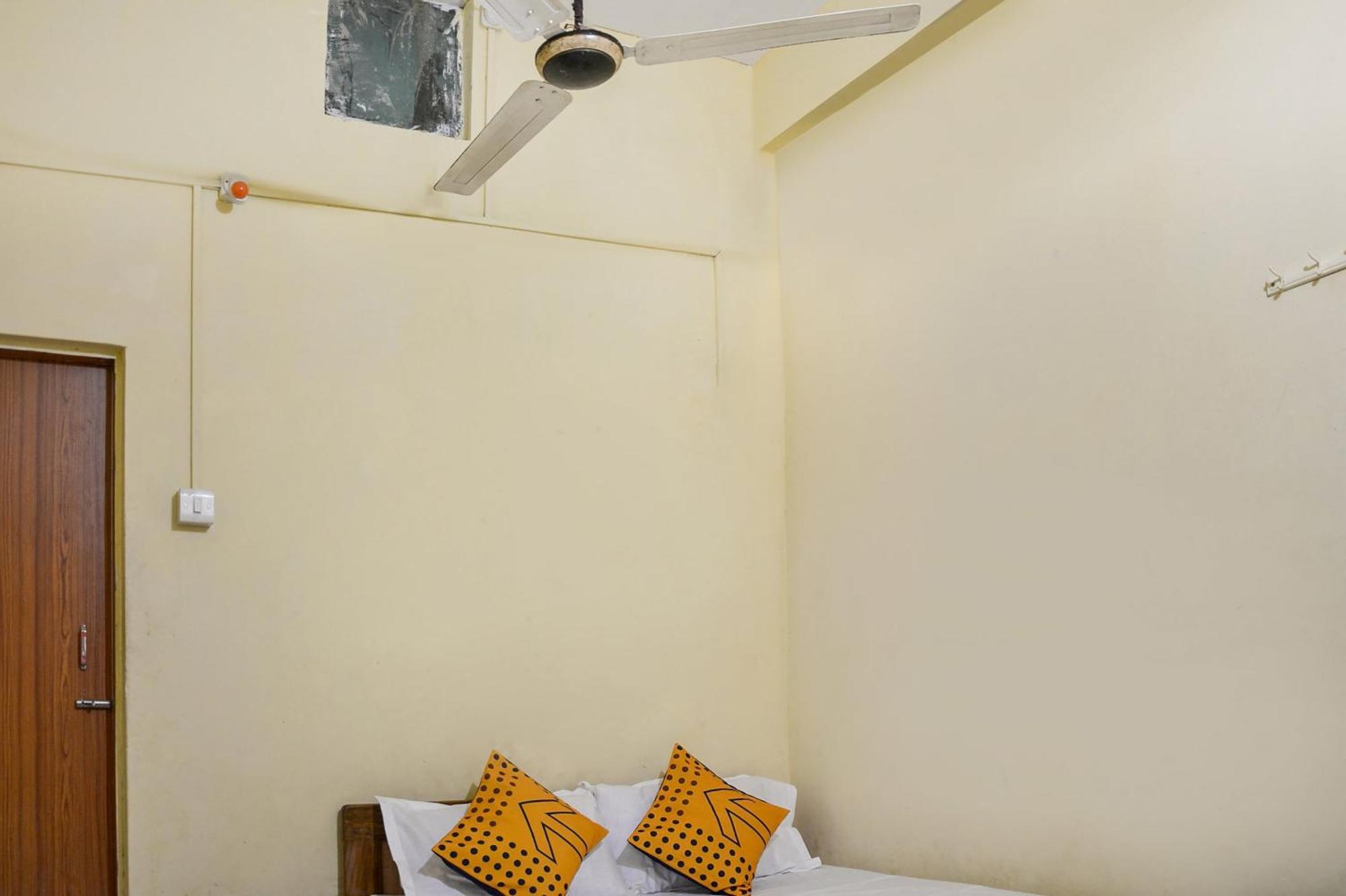 Hotel O Flagship The Residence Inn Brahmapur Exterior foto
