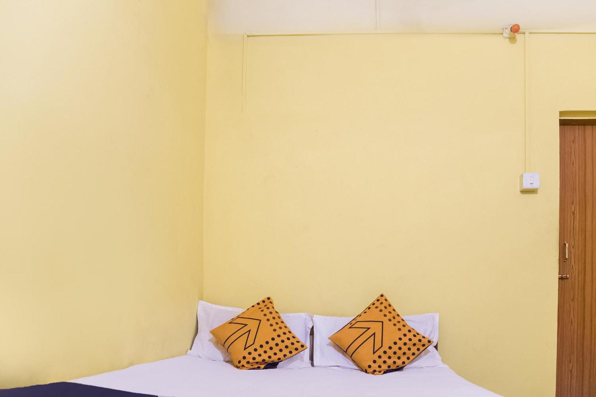 Hotel O Flagship The Residence Inn Brahmapur Exterior foto